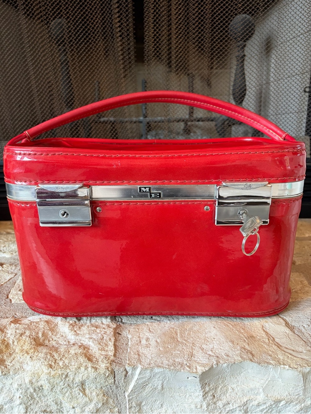 Vintage Skyway Traincase with key Red Women’s Patent Vanity Bag with Top Handle
